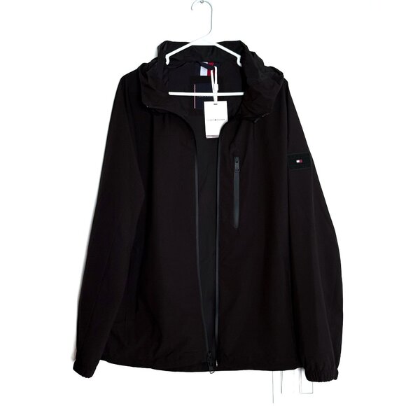 Tommy Hilfiger Men's Black Hooded Tech Waterproof Windbreaker Med NWT - Picture 1 of 9